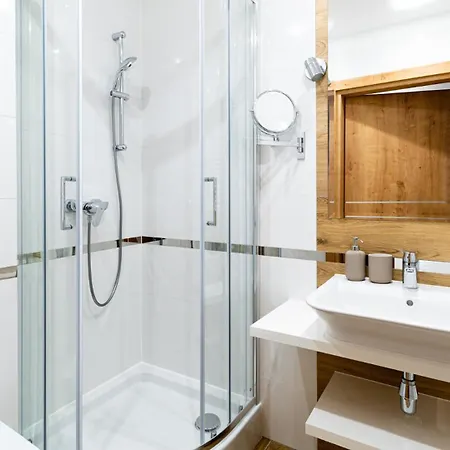 Apartment Wonder Z Prywatnym Tarasem, Blisko Wyciagow Arena I Winterpol, Aquaparku I Kosciola Wang Karpacz