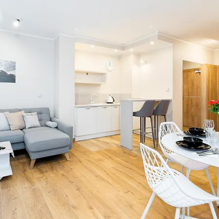 Apartment Wonder Z Prywatnym Tarasem, Blisko Wyciagow Arena I Winterpol, Aquaparku I Kosciola Wang